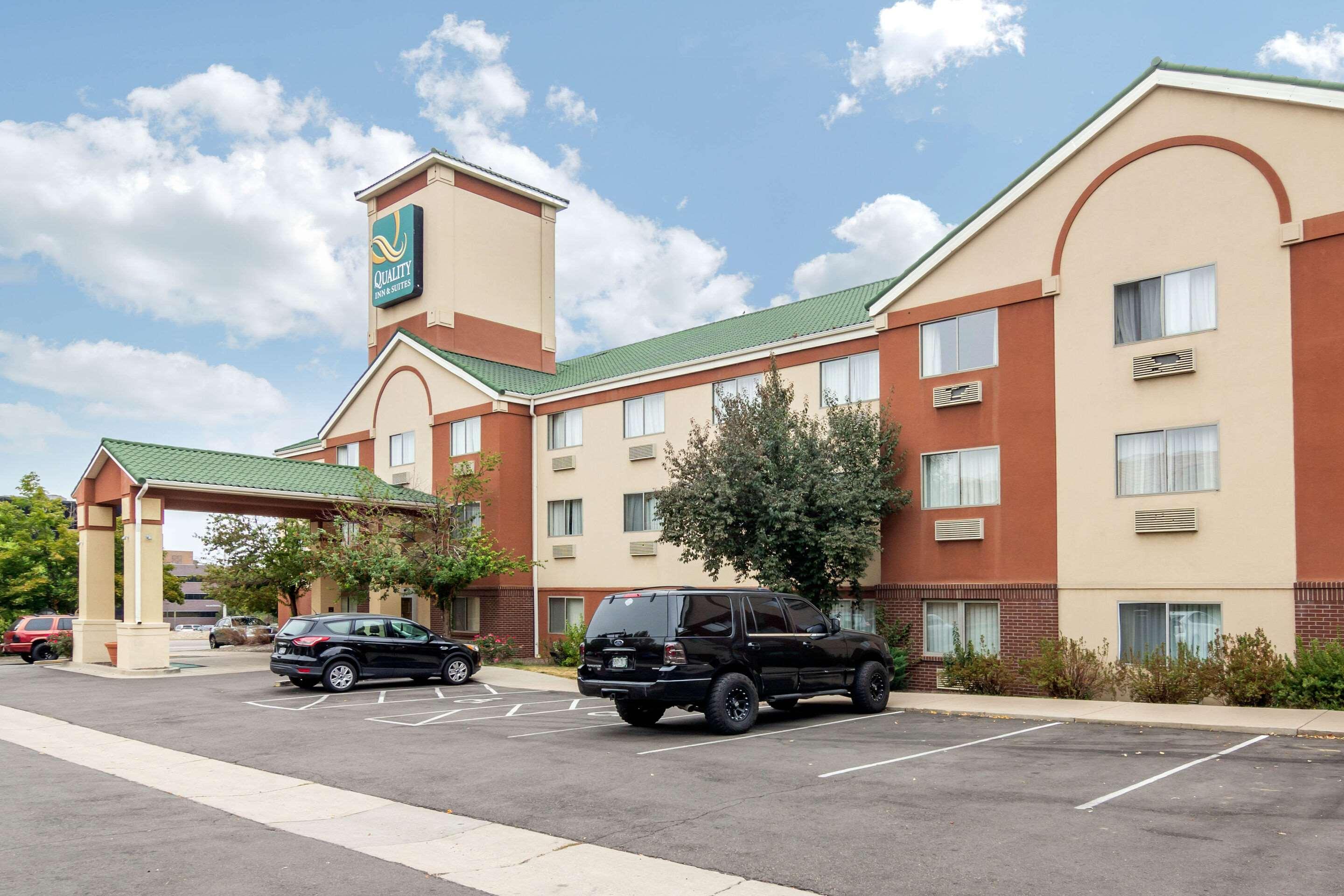 Quality Inn & Suites Lakewood - Denver Southwest Exterior photo