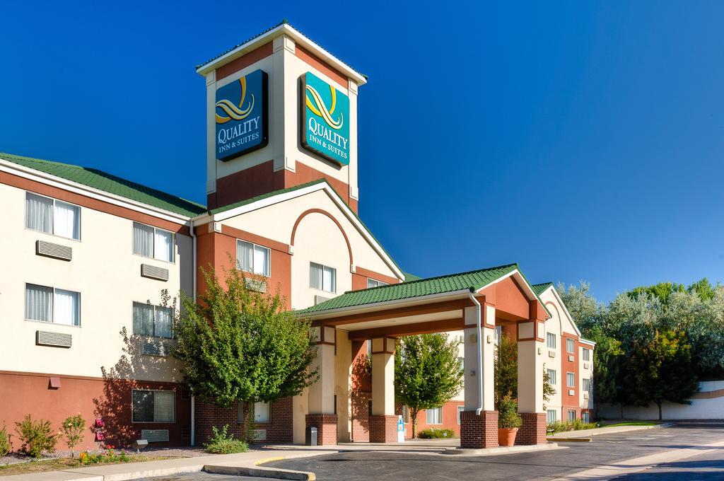 Quality Inn & Suites Lakewood - Denver Southwest Exterior photo